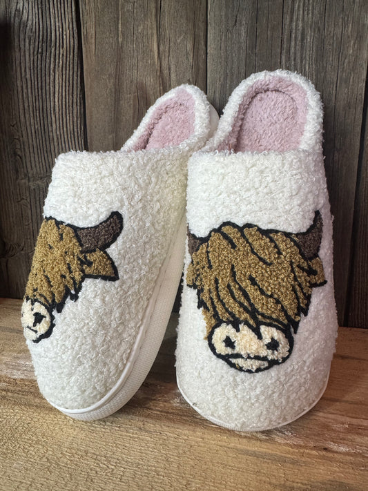 Highland Cow Fuzzy Slippers