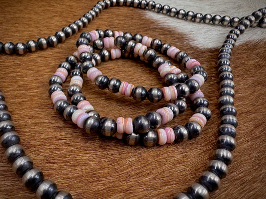 Pink Conch & Sterling Silver Bead Stretch Bracelet