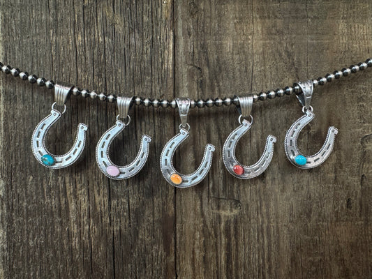 Native American sterling silver  Handmade Horseshoe Pendent with Stone - Artist Signed